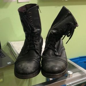 Steve Madden Troopa 2.0